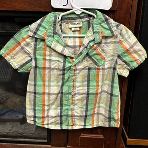 2T short sleeve button down shirt